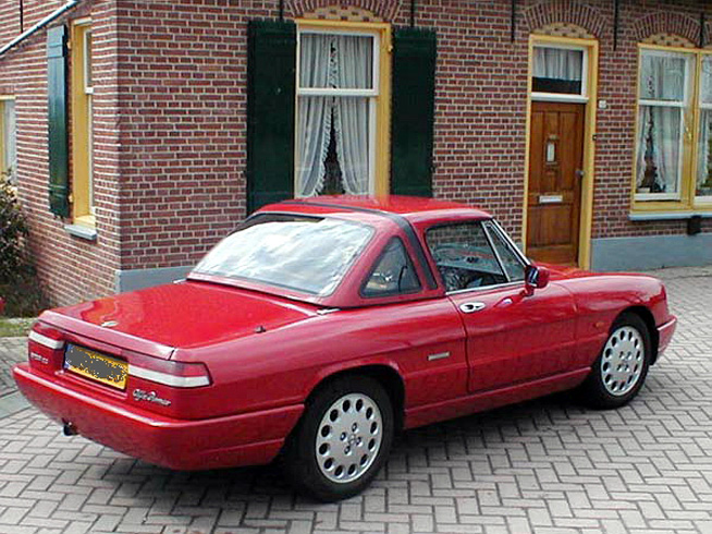 Automotive Database Alfa Romeo Spider Series 4