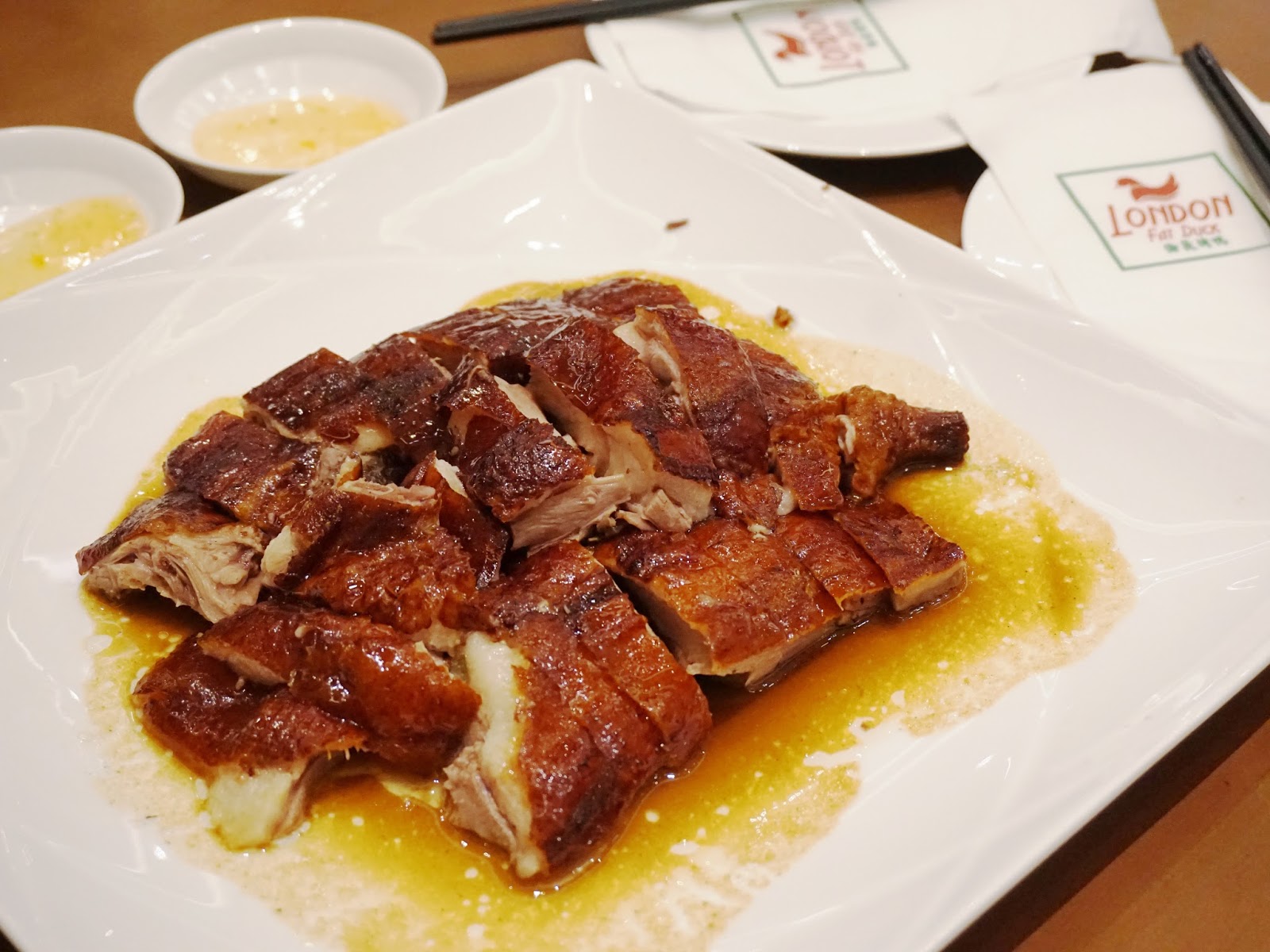 PinkyPiggu London Fat Duck Scotts Square, Orchard Go For Their Signature Roasted Duck!