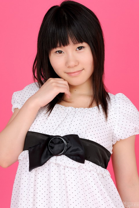  [Syukou-Club]20121129 Digi-Girl No.104 初脱ぎ１８歳 桃色あんず [131P61.88MB] 