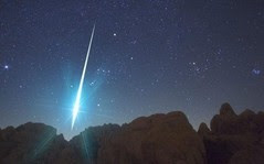 Cos'era la scia luminosa che fa parlare tutta la Sicilia ? Image+(6)