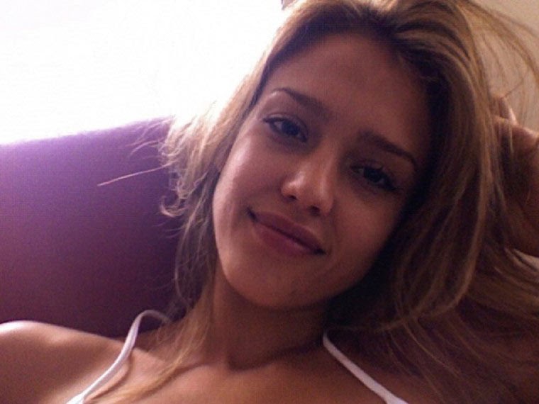 Alba nude selfie jessica Jessica Alba