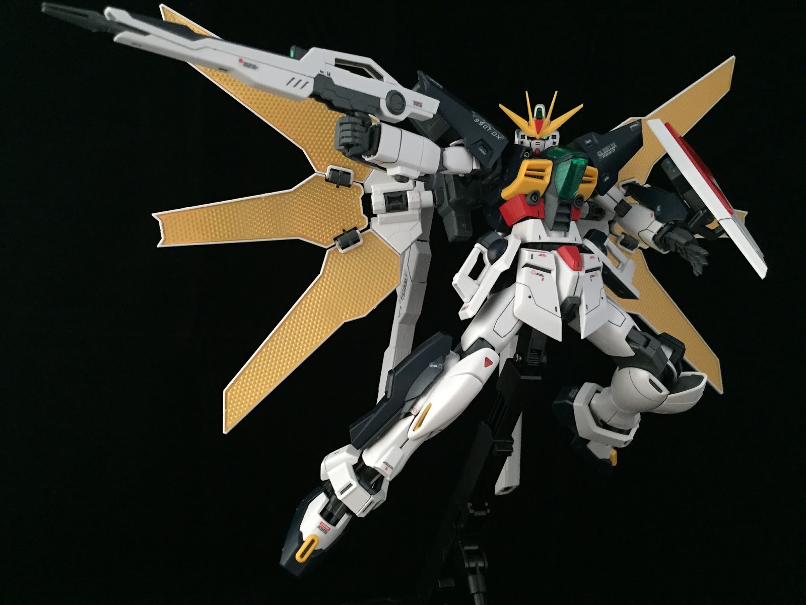 Gunplanerd: [Kit Insight] Bandai MG 1/100 GX-9901-DX Gundam Double