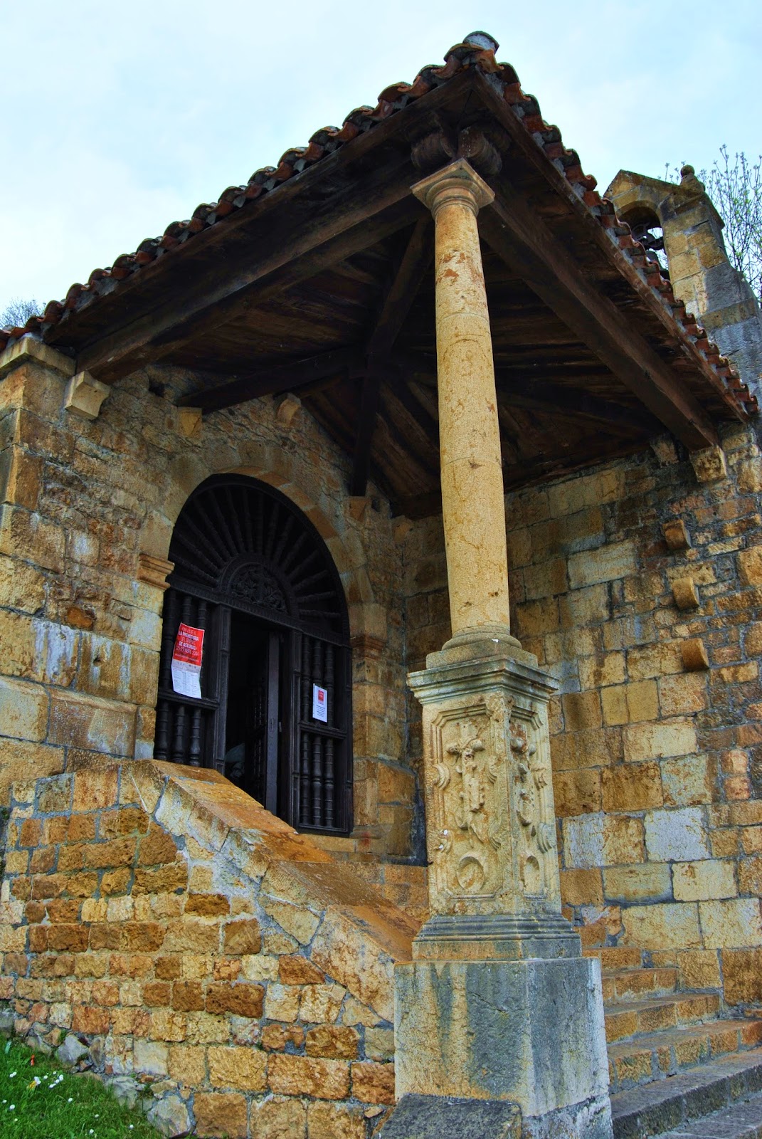 El Madreñazo Dolmen de Santa Cruz. Cangas de Onís.