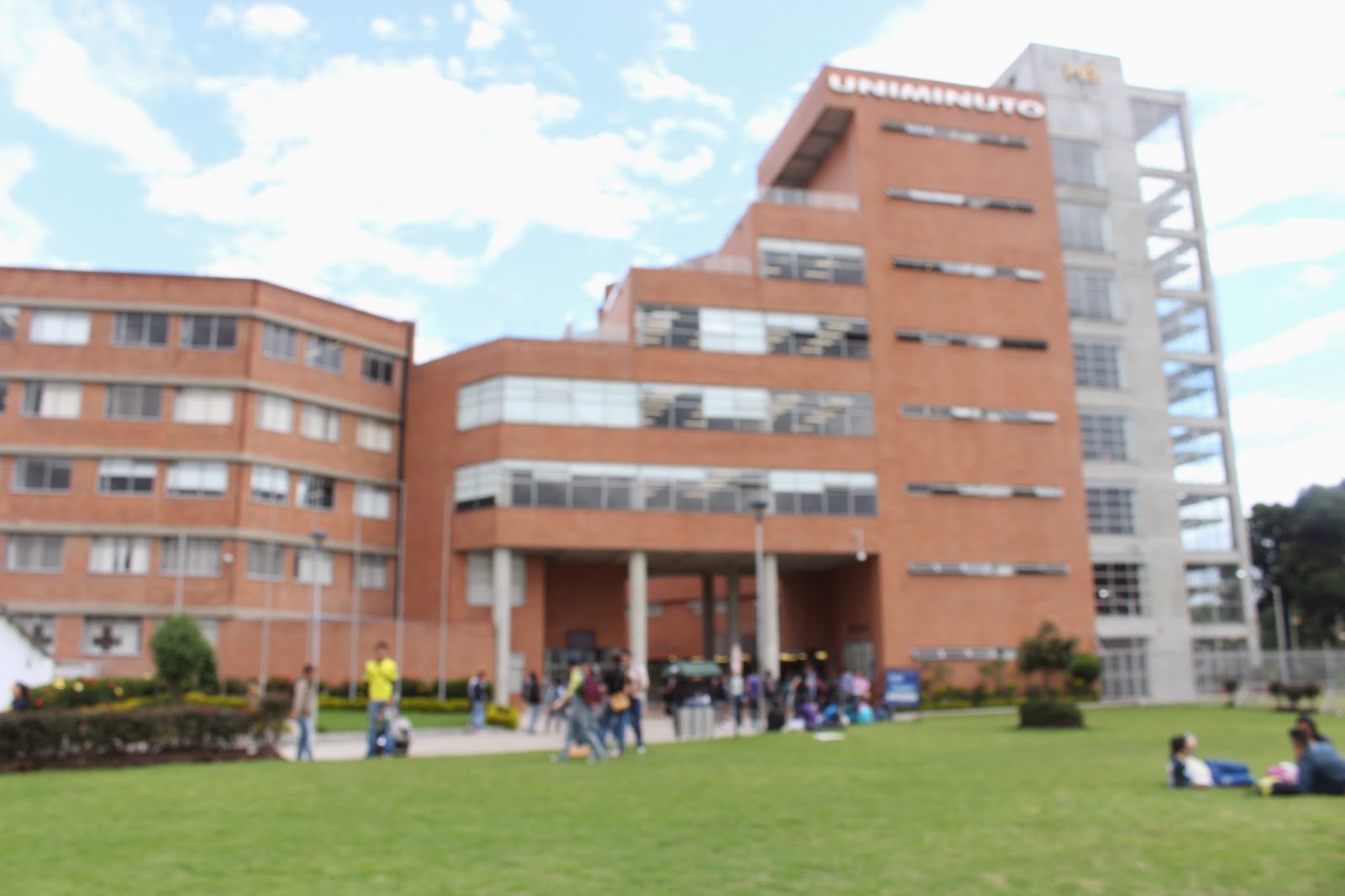 CORPORACIÓN UNIVERSITARIA MINUTO DE DIOS - UNIMINUTO