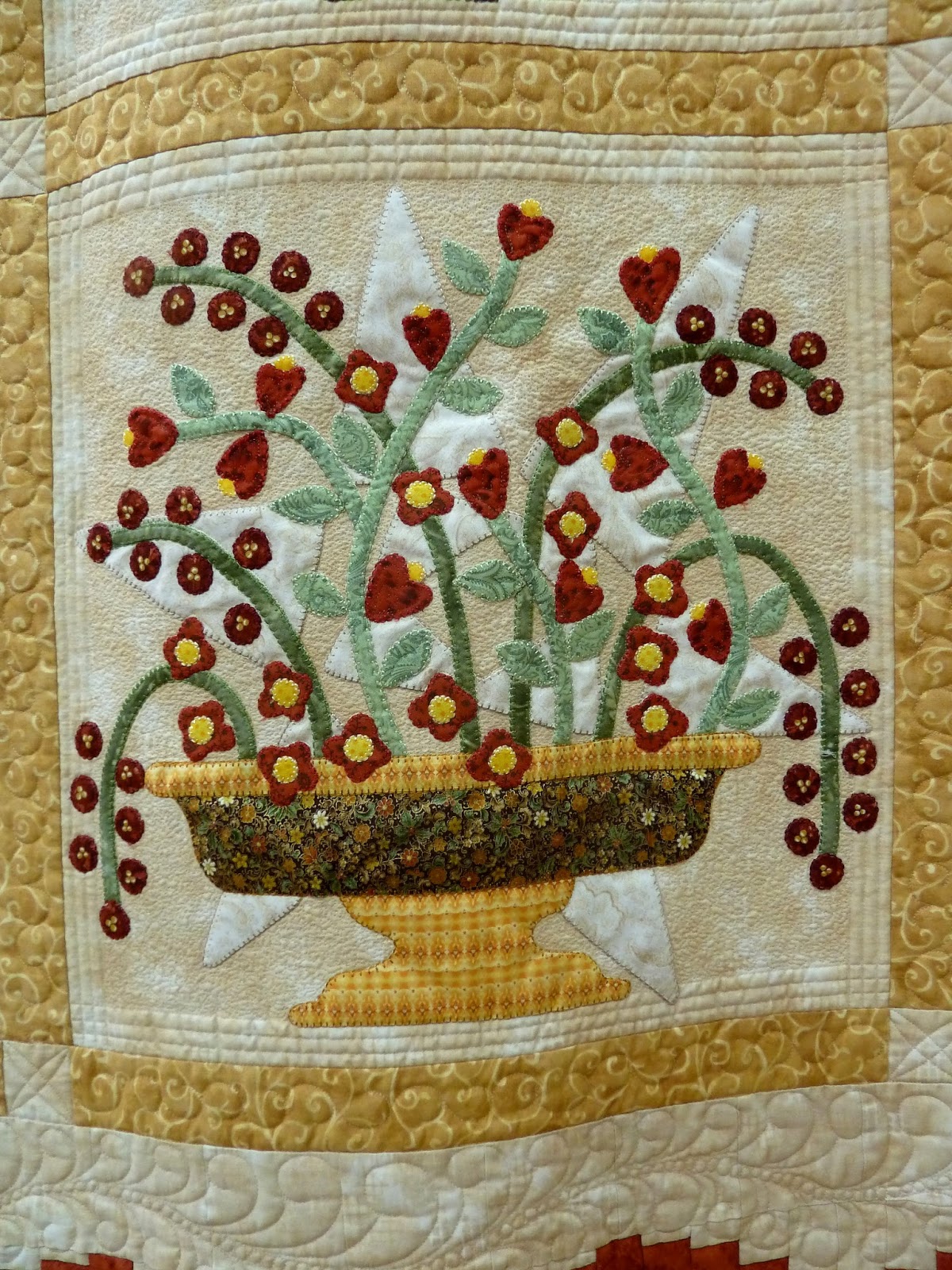 Come Quilt (Sue Garman) August 2015