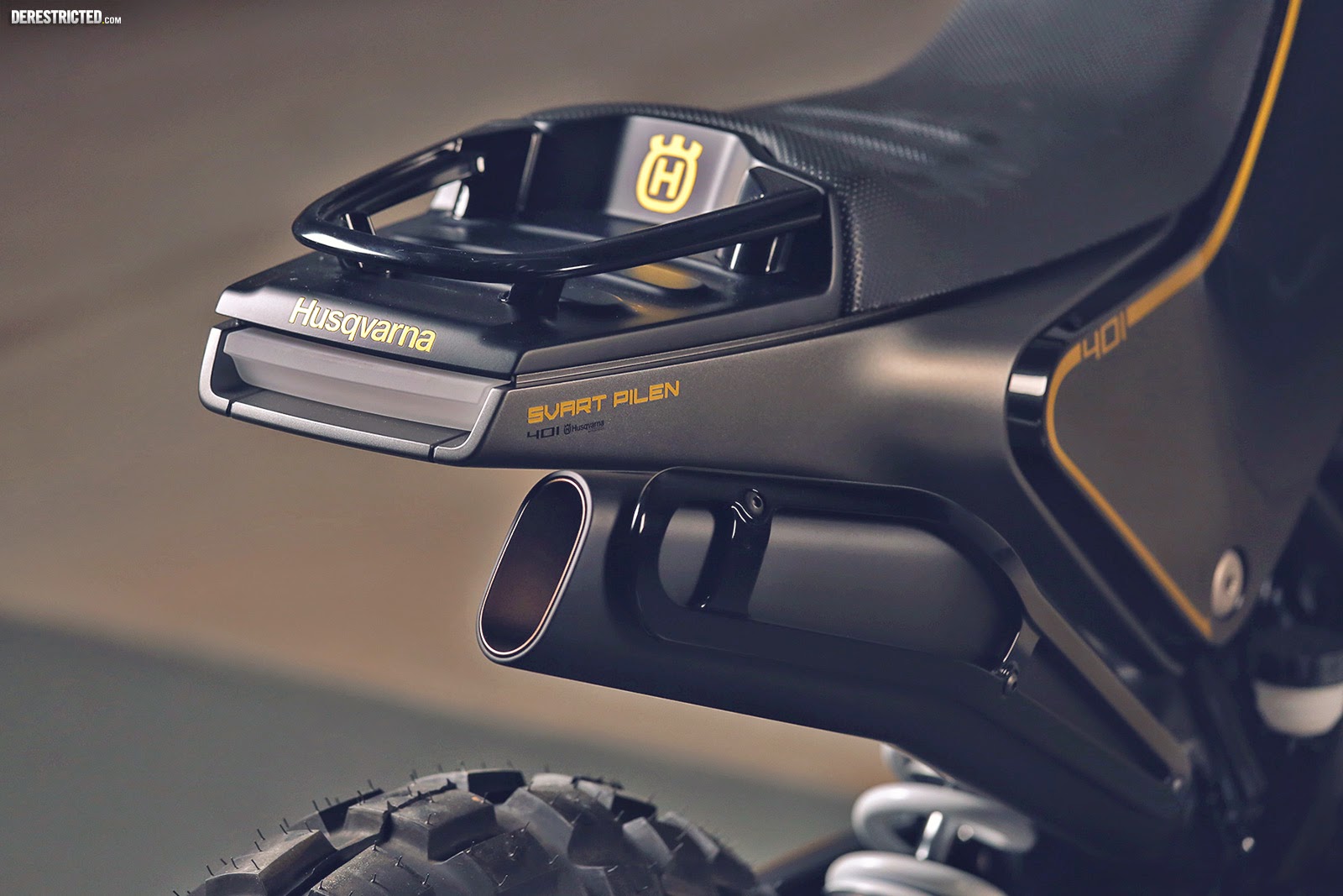 Husqvarna Tank Bag Svartpilen 401 at Carol Porter blog