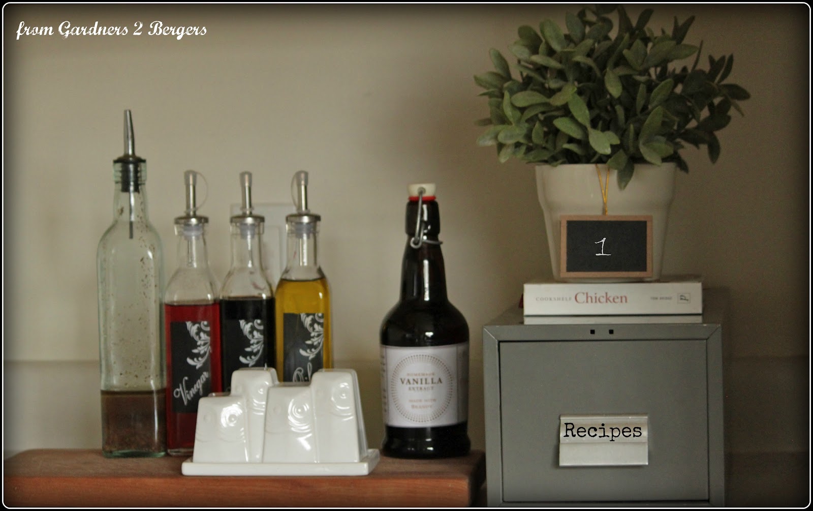 from Gardners 2 Bergers Vintage Index Card Recipe Box w/Printable