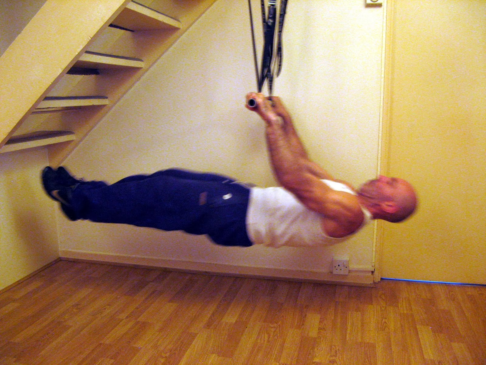 Start Bodyweight Training Horizontal pulls progression