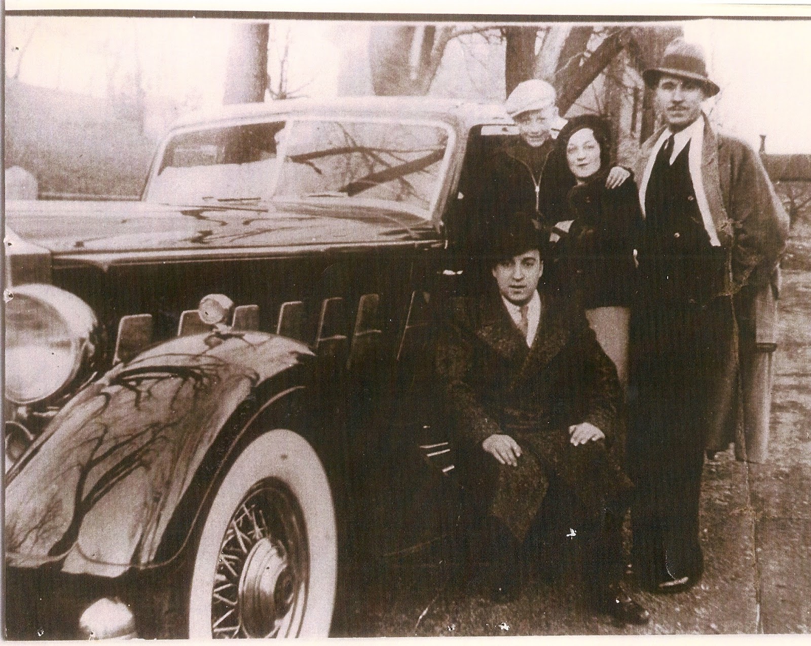 THE MAYBELLINE STORY : Powerful Custom Automobiles made Maybelline