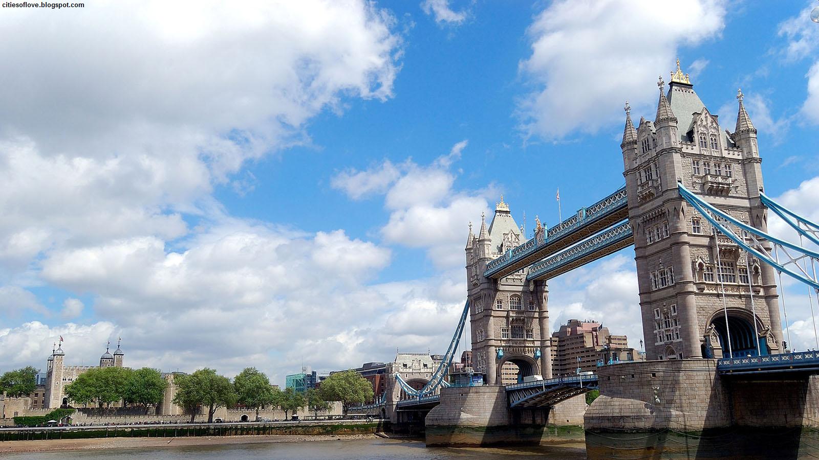 Freewall Tower Bridge London England Wallpapers
