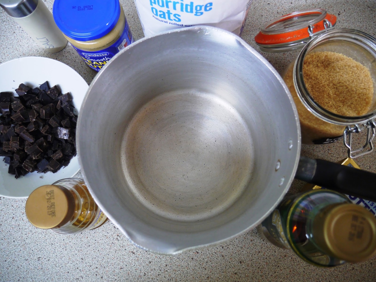 This Muslim Girl Bakes Dark Chocolate + Peanut Butter Flapjacks.