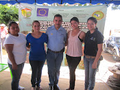 Compartiendo experiencias con el Gobernador Departamental