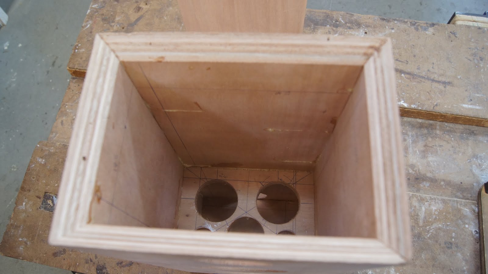 Thomas Fullers PWK 2011 Finished speaker construction.