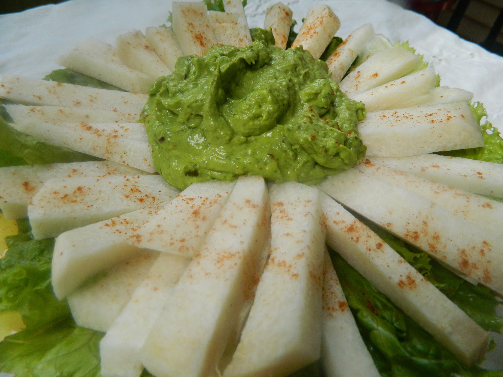 Be Rawsome Curry Spinach Dip with Jicama Sticks
