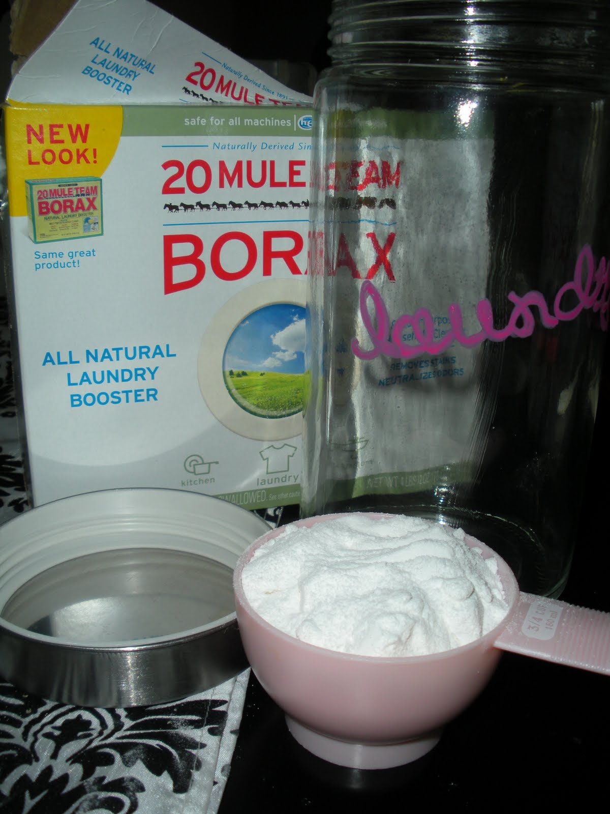 la vie DIY All natural, super cheap laundry detergent!