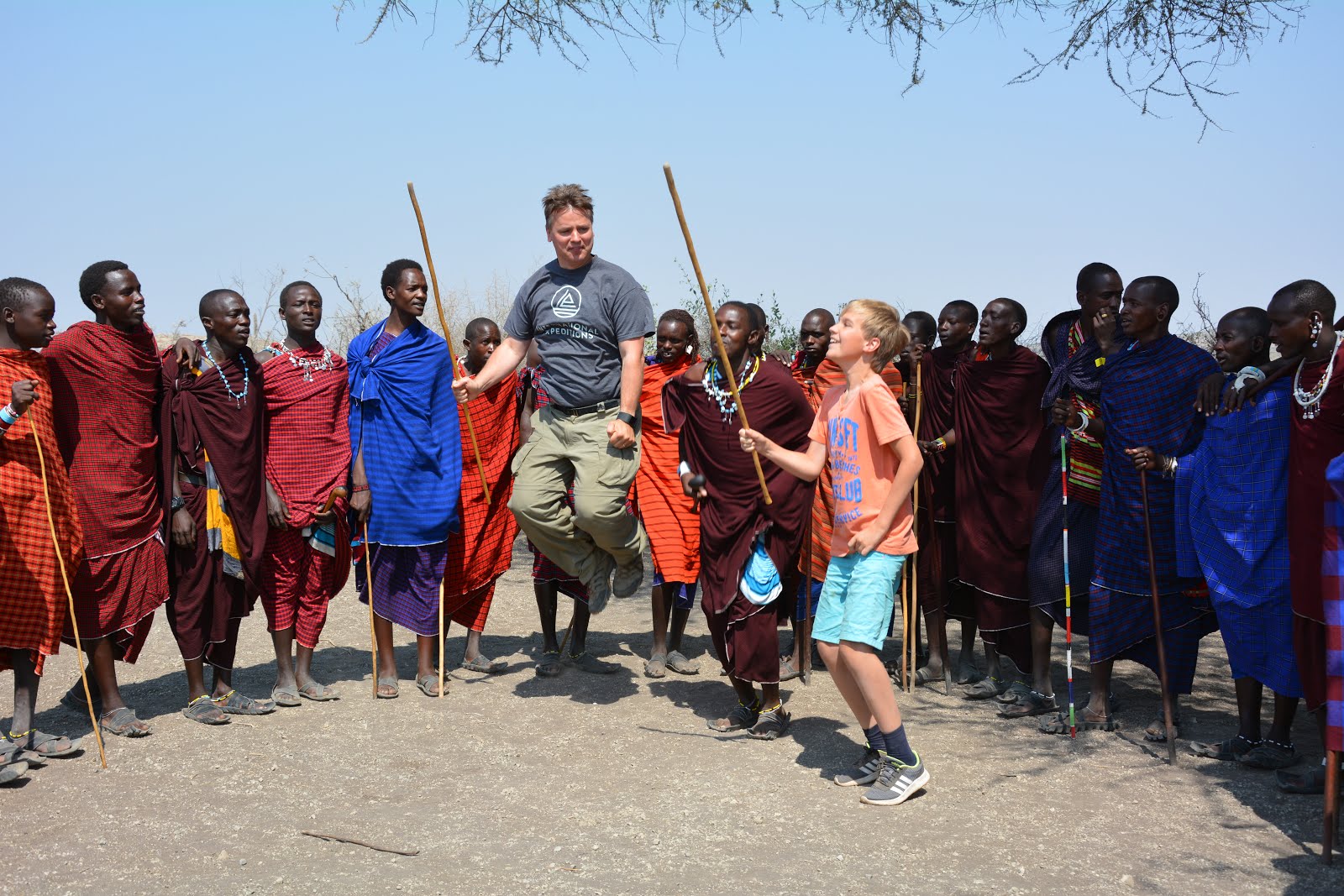 Springen met de Maasai