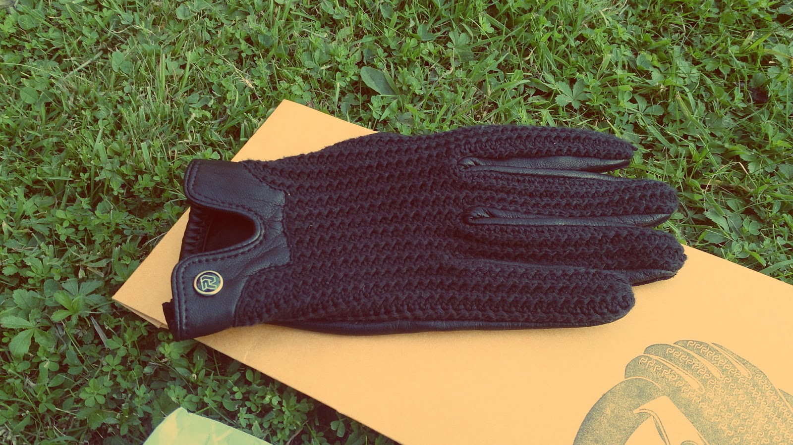 Classic Cars Talks Autodromo Stringback Driving Gloves Review