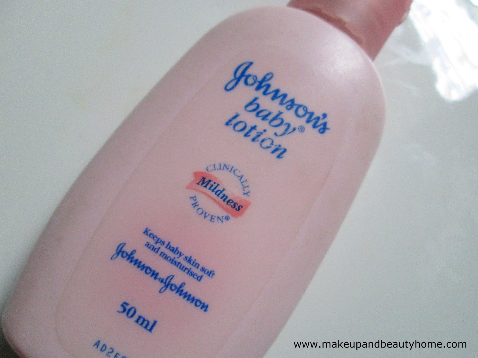 Johnson's Baby Lotion Review, Swatches and Photos