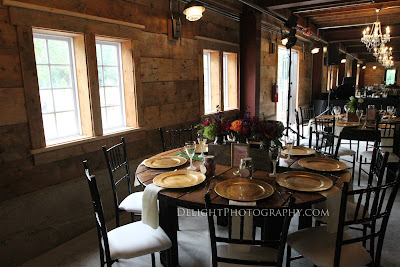 table setting barn wedding