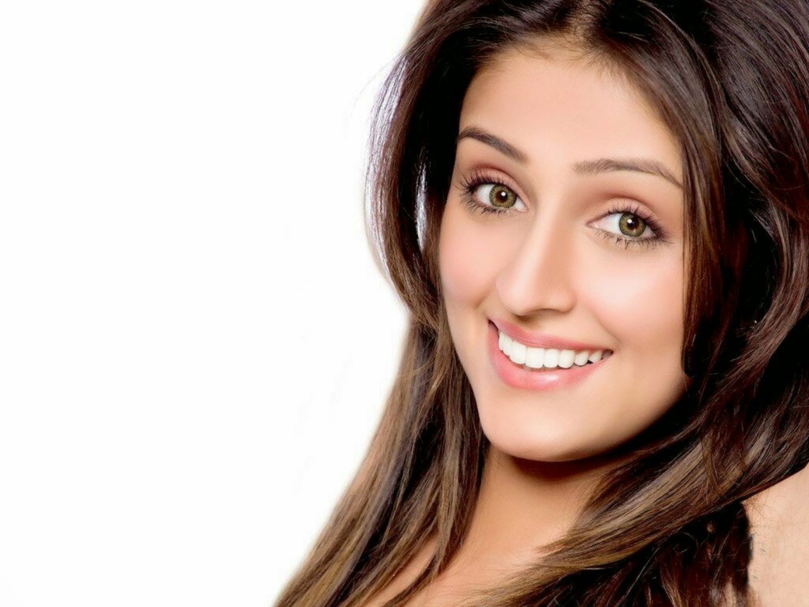 Arti Chabria HD Wallpapers