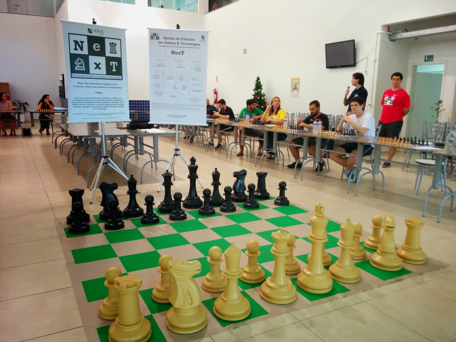 SIMULTÂNEA ALEXANDR FIER – NEUROCHESS – CAREVCHESS