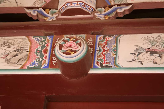 門印/抱鼓石-門當戶對-抱鼓石可分為螺蚌和如意兩種形