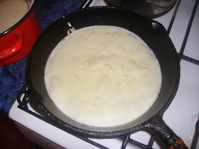 Начинаем выпекать блины - Getting baked pancakes