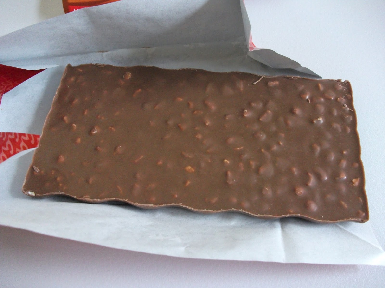 New! Galaxy Nut Crunch Bar Review