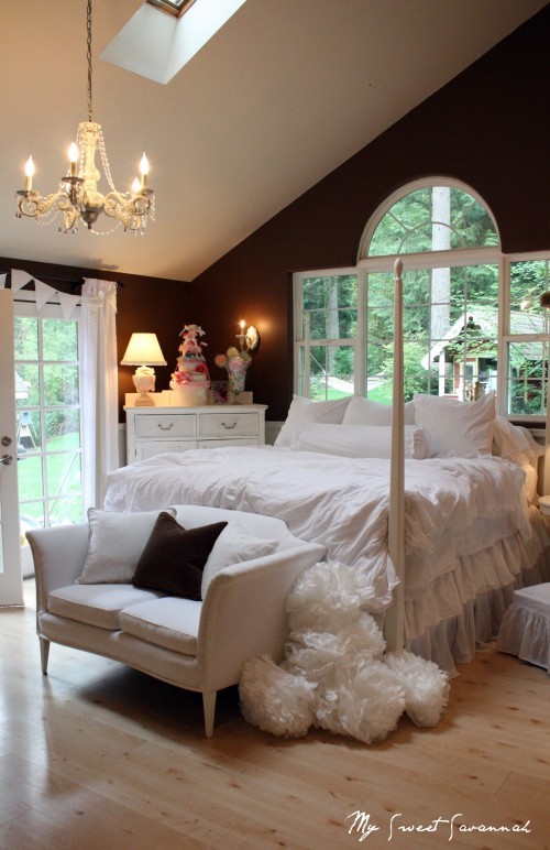 The Honey Press Fluffy White Bed = Heaven