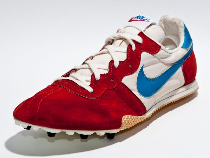 nike spike shoes