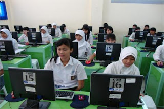 sekolah boleh gunakan dana BOS untuk TIK