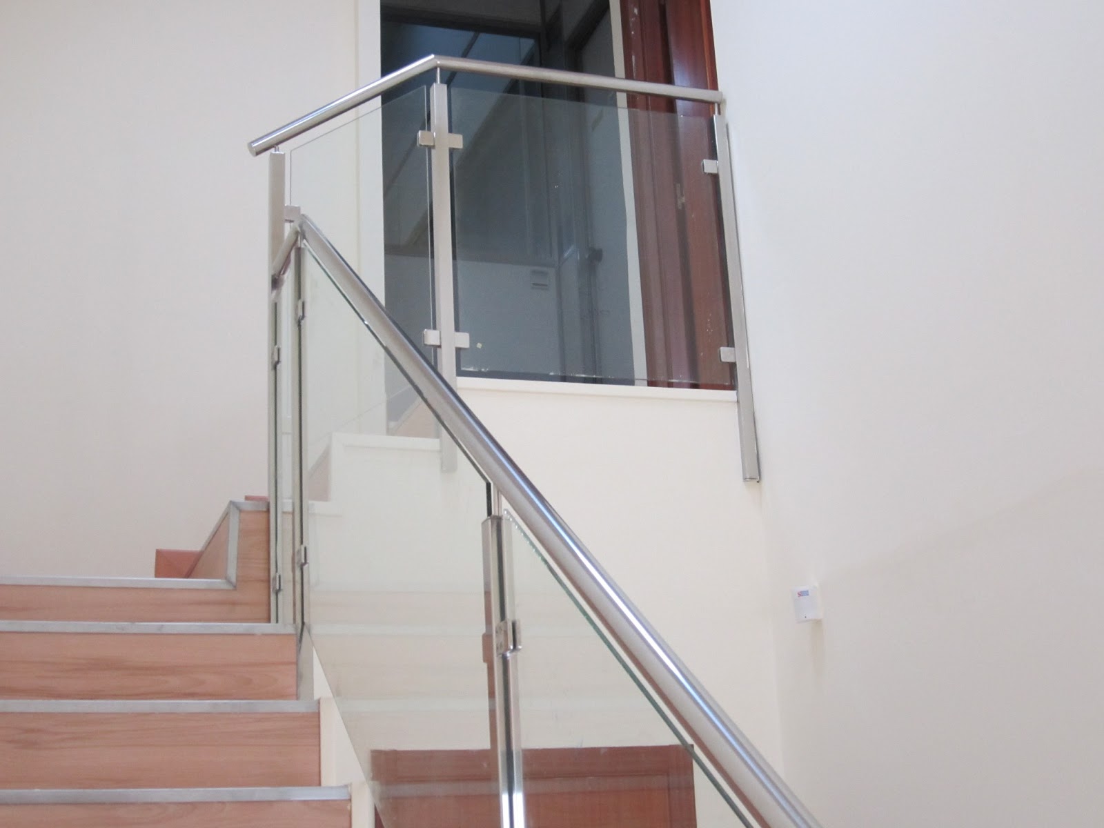NORBEL CARPINTERIA METÄLICA Y ACERO INOXIDABLE: BARANDILLA EN ACERO