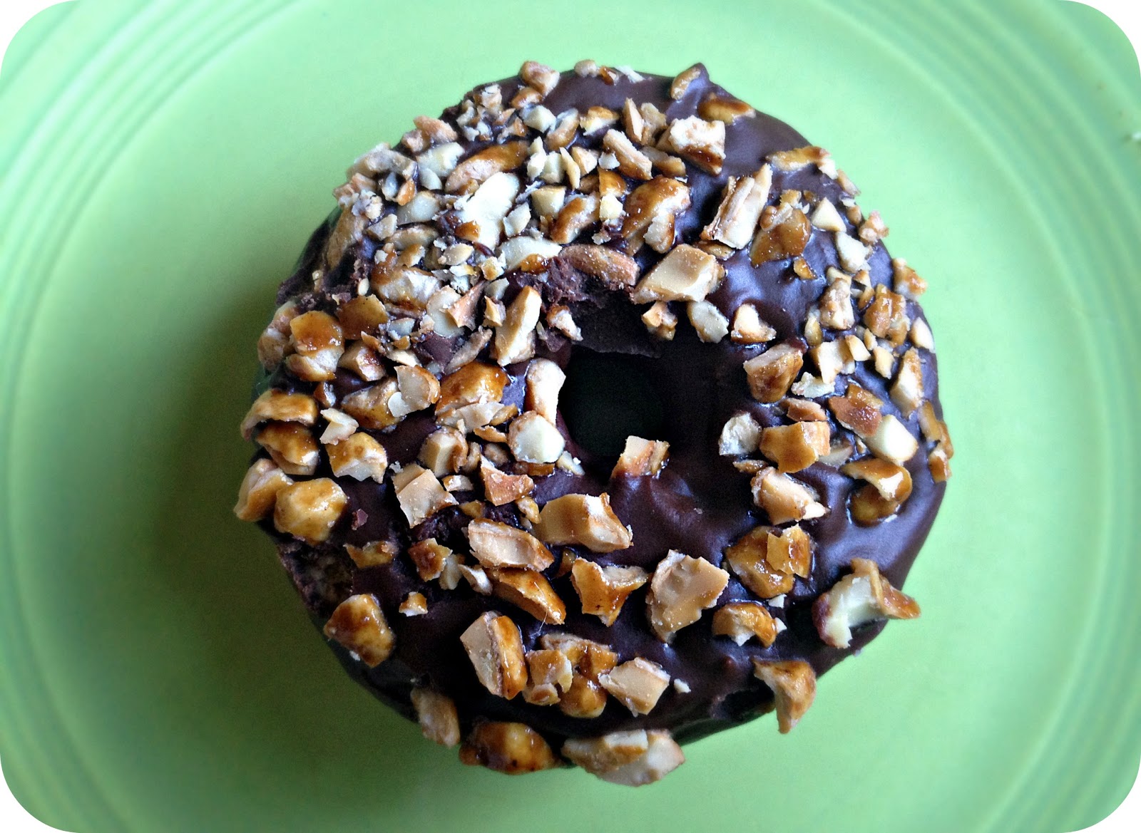 peanut crunch donut