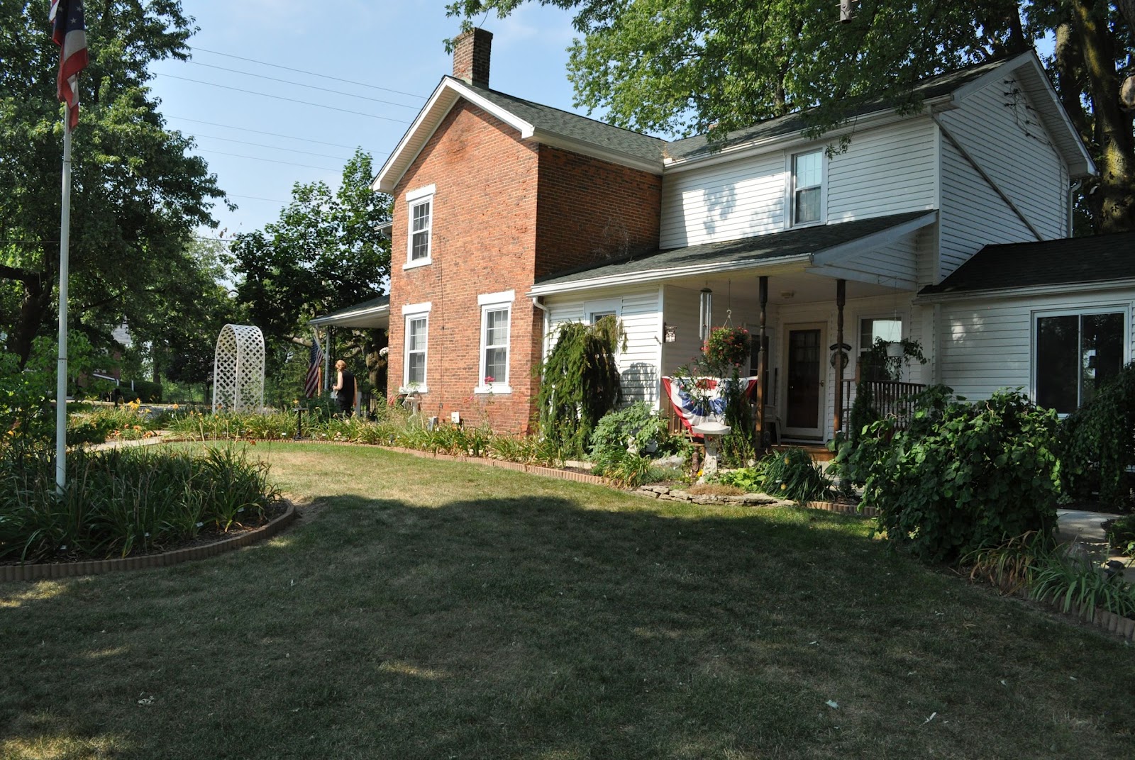 Creating Interest Cutting Edge Daylilies From Pleasant Valley Gardens