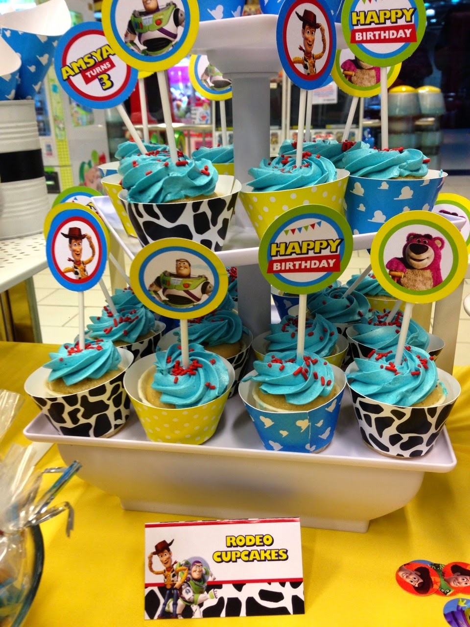 Zeti Hot Oven 365 Hot Oven Toy Story Dessert Table by Marvel Factory