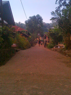 Lorong Gelekat Lewo