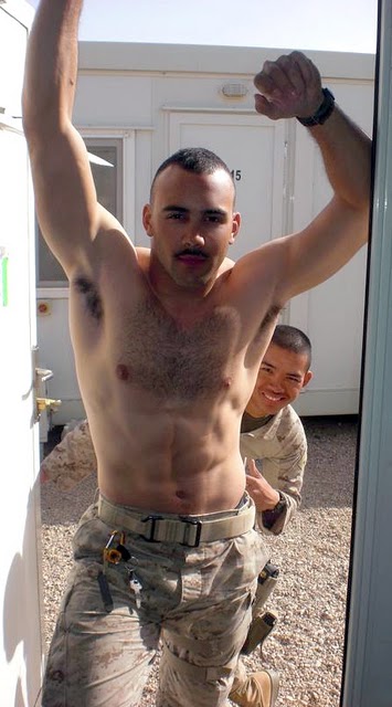 guys on military 'r sexy. 