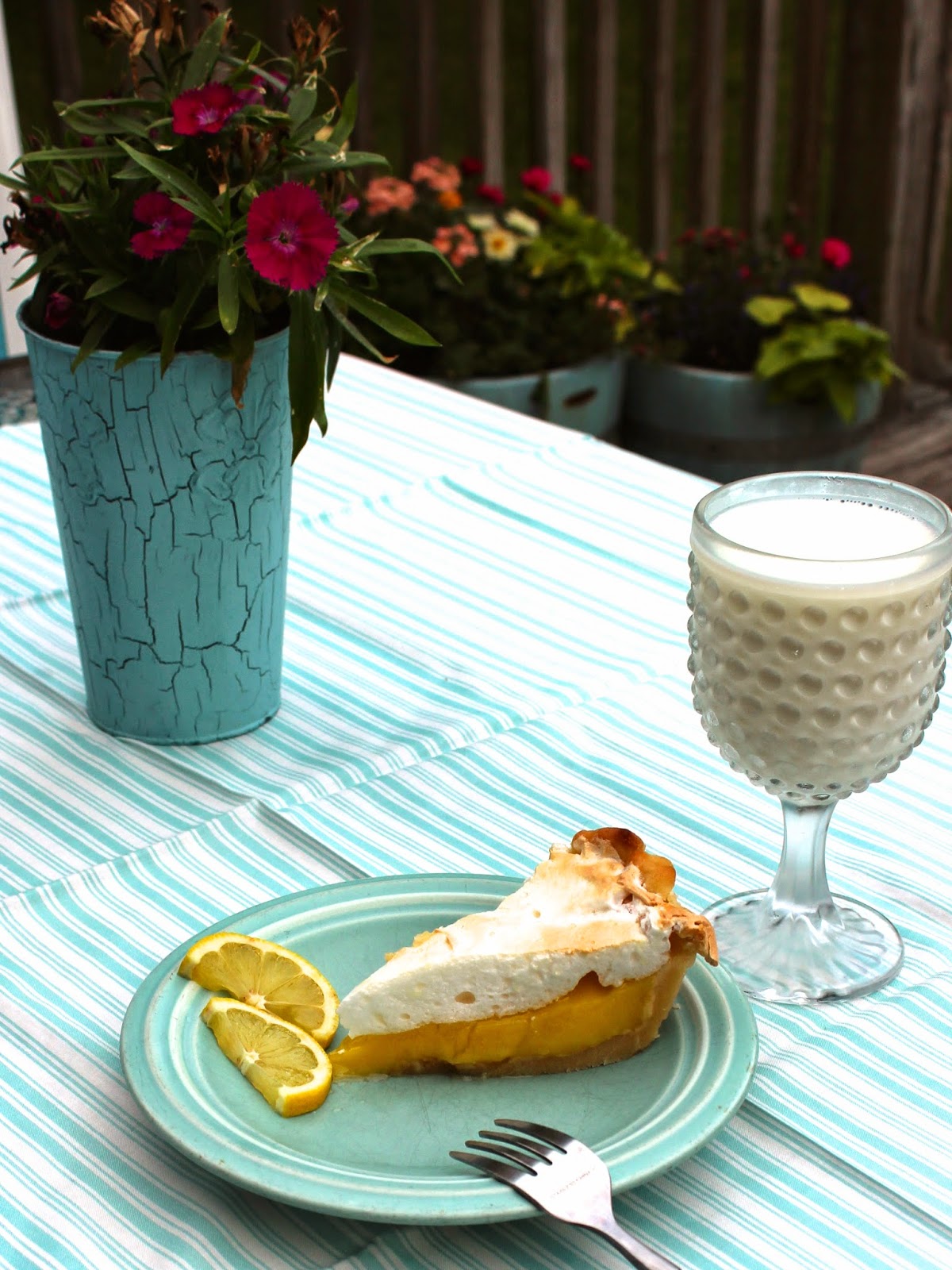 Hey, Mom! What's For Dinner? Lemon Meringue Pie with Shortbread Crust