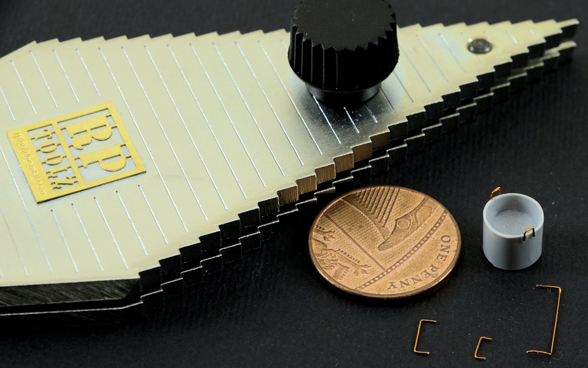 The Modelling News Bench Tool Review RP TOOLZ Handle bender tool