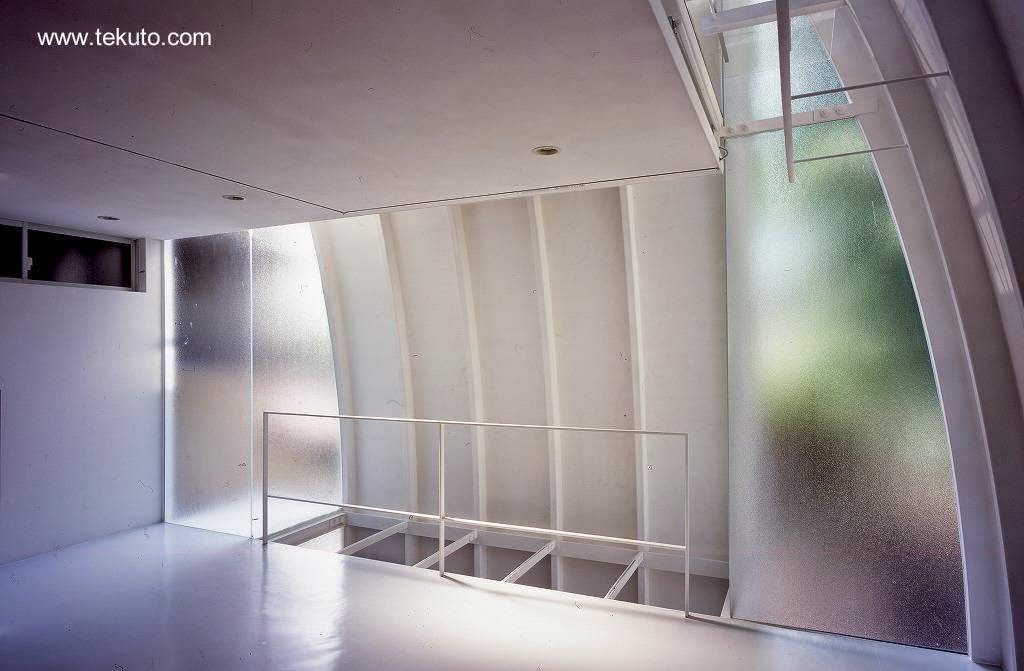 de Casas Casa japonesa pequeña por fuera y amplia en el interior de Casas Casa japonesa pequeña por fuera y amplia en el interior