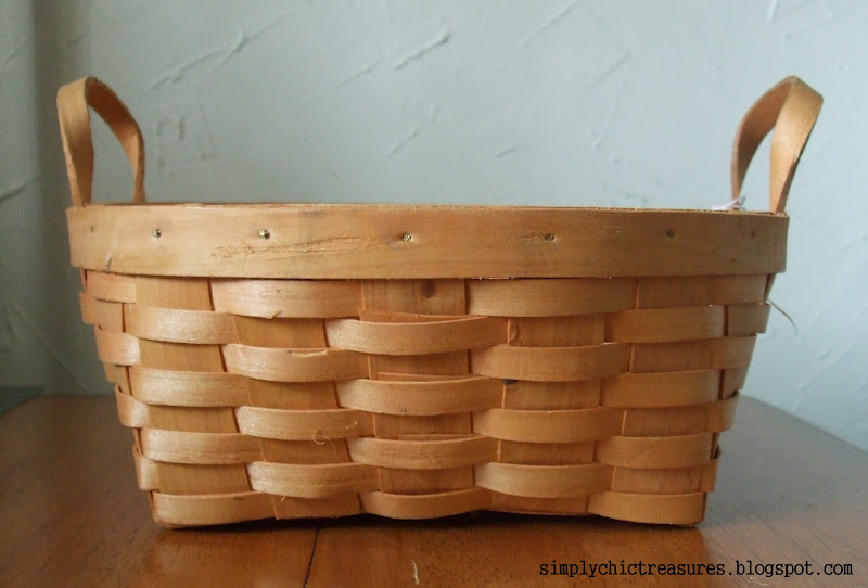 simply chic treasures A Little Bit of Basket Decor