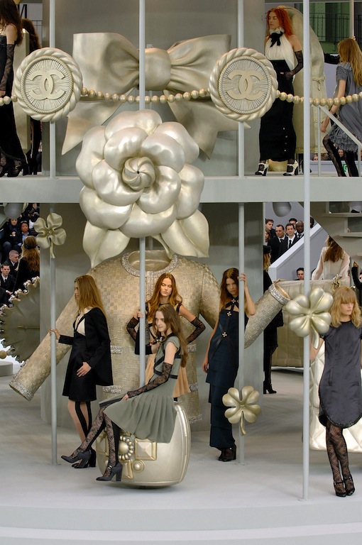 Chanel Fall-Winter 2008-2009 Haute-Couture Fashion Show in Paris, News  Photo - Getty Images
