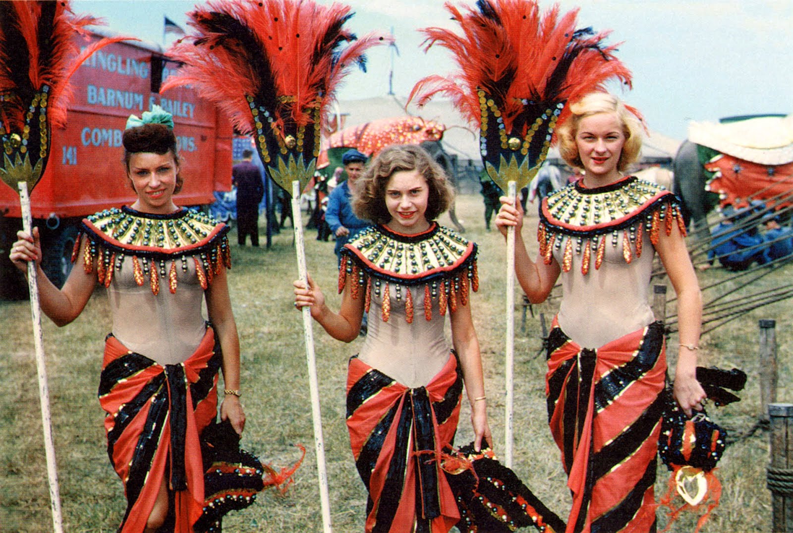 Incredible Vintage Color Photographs of the American Circus From the Incredible Vintage Color Photographs of the American Circus From the