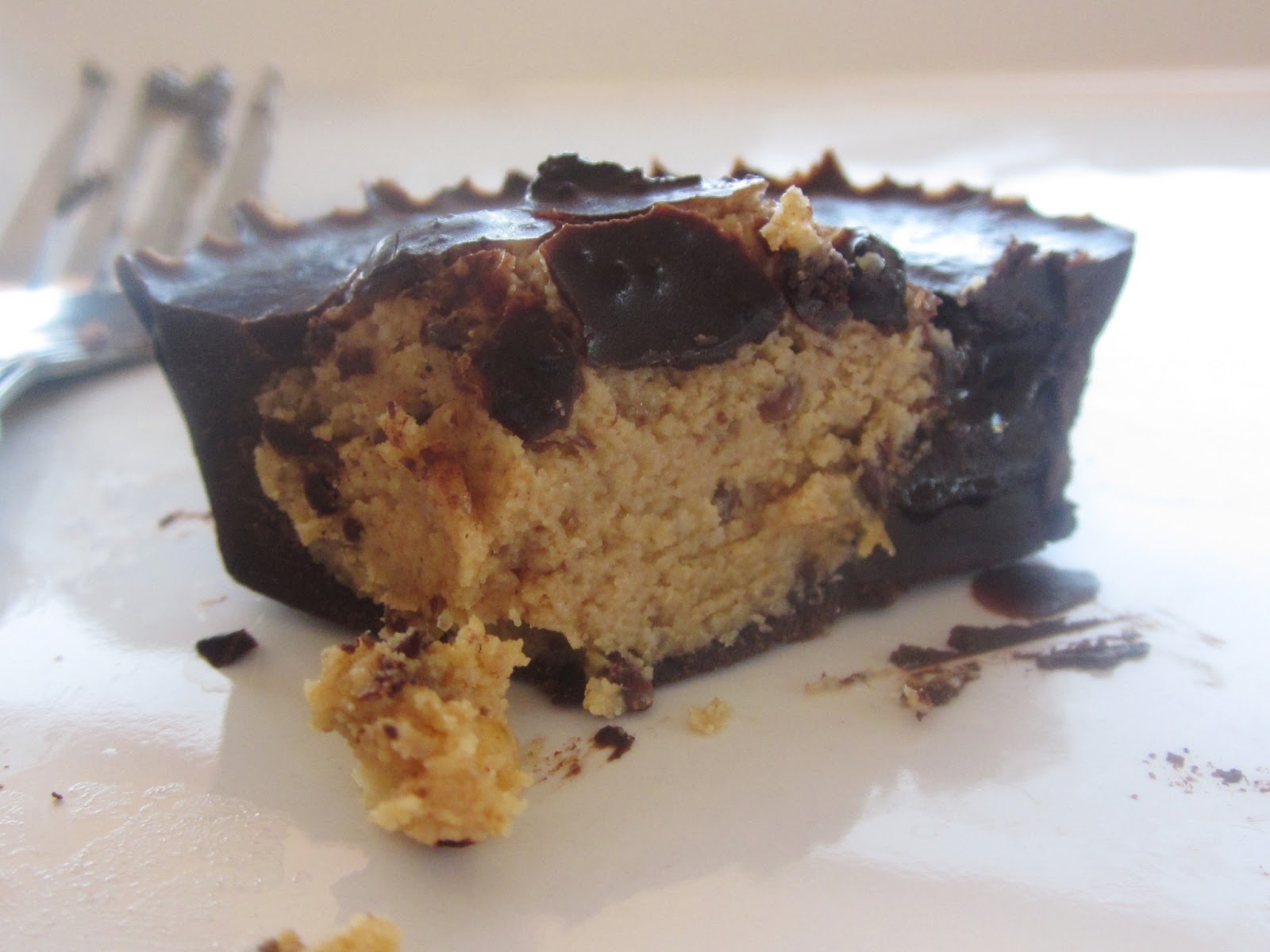 Chef Tess Bakeresse Vegan, sugarfree, nutbutter cups! Oh. My. Word!