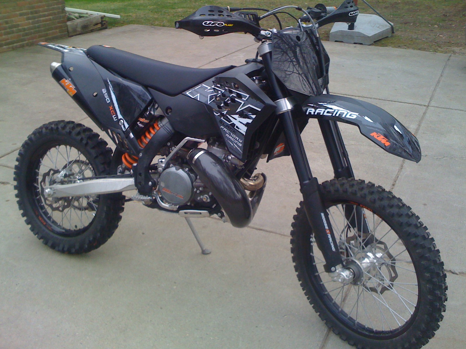 dirt bikes Shop for mini bikes, dirt bikes, atvs in kids' bikes & riding toys buy products such as razor mx350 24-volt dirt rocket electric motocross bike at walmart and save. dirt bikes Shop for mini bikes, dirt bikes, atvs in kids' bikes & riding toys buy products such as razor mx350 24-volt dirt rocket electric motocross bike at walmart and save.
