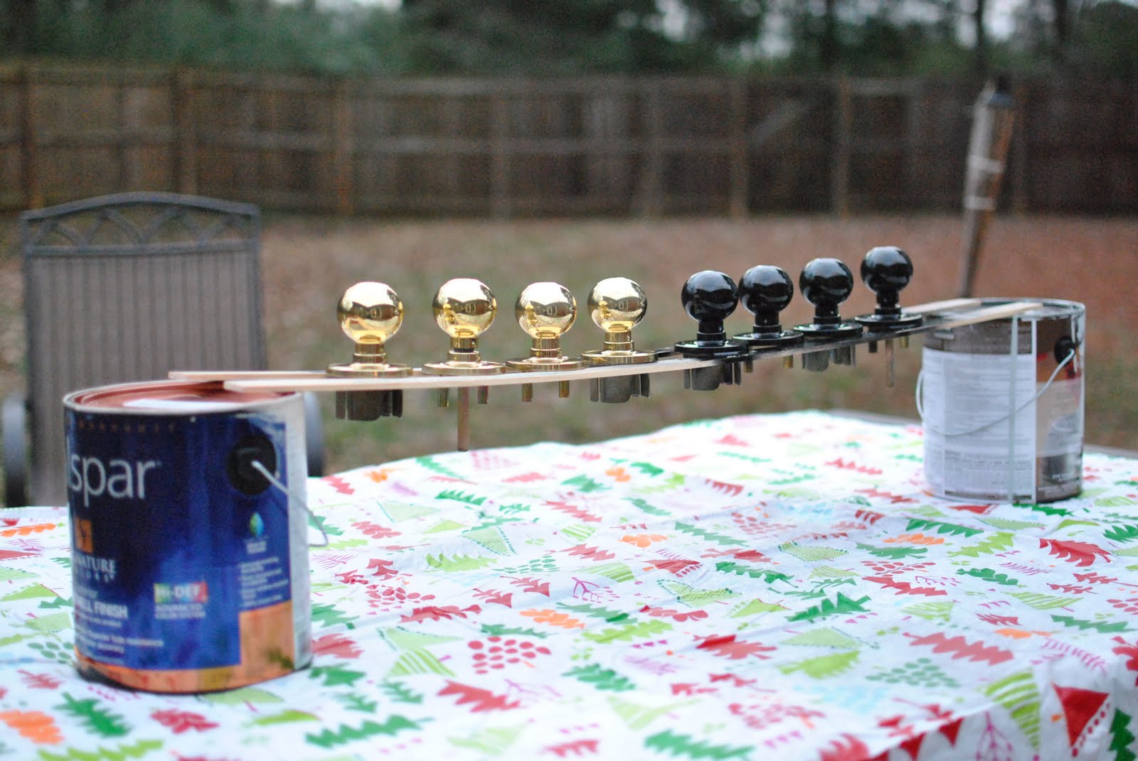 This Kind of Love DIY Spray Painted Door Knobs