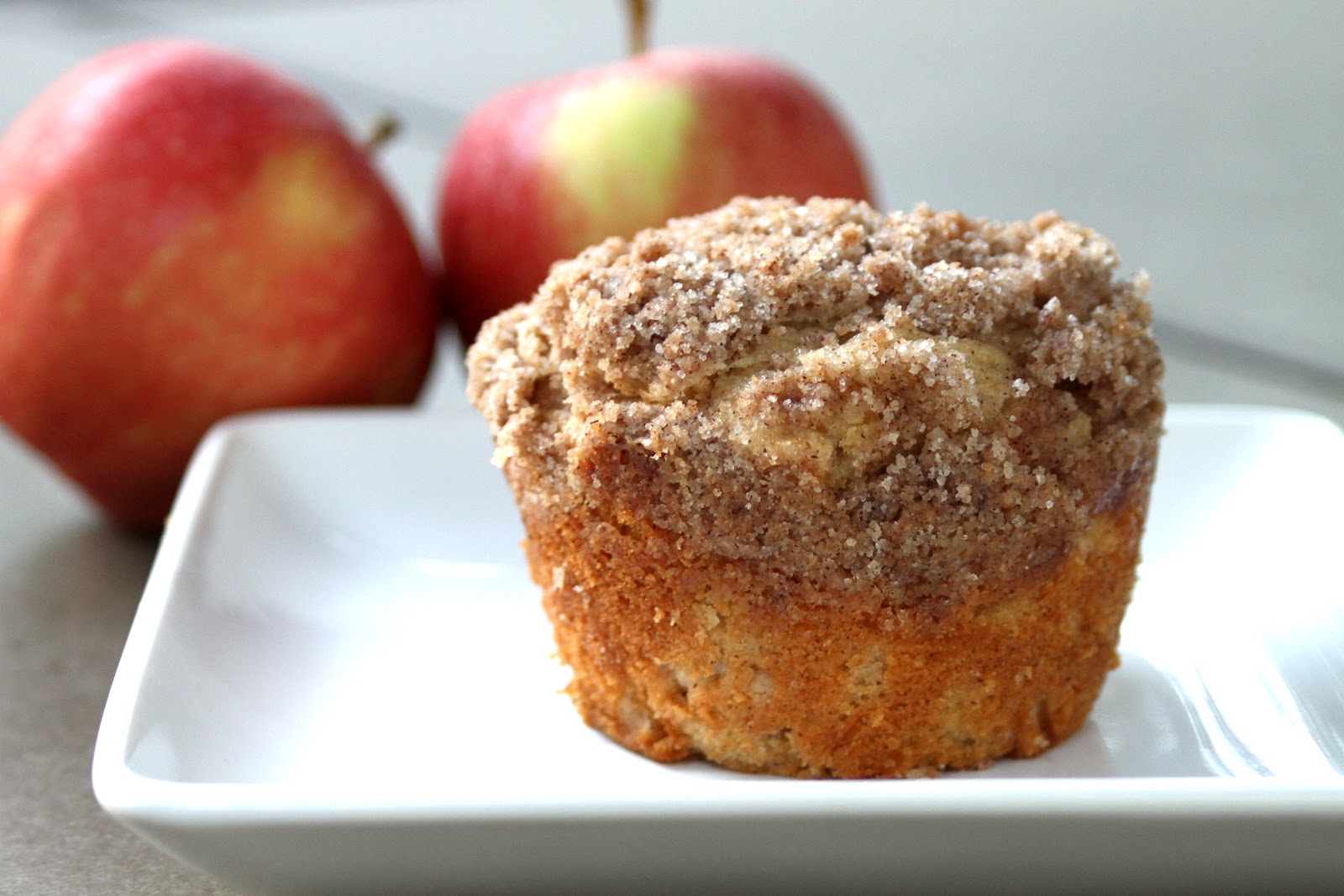 Baker Homemaker Apple Streusel Muffins