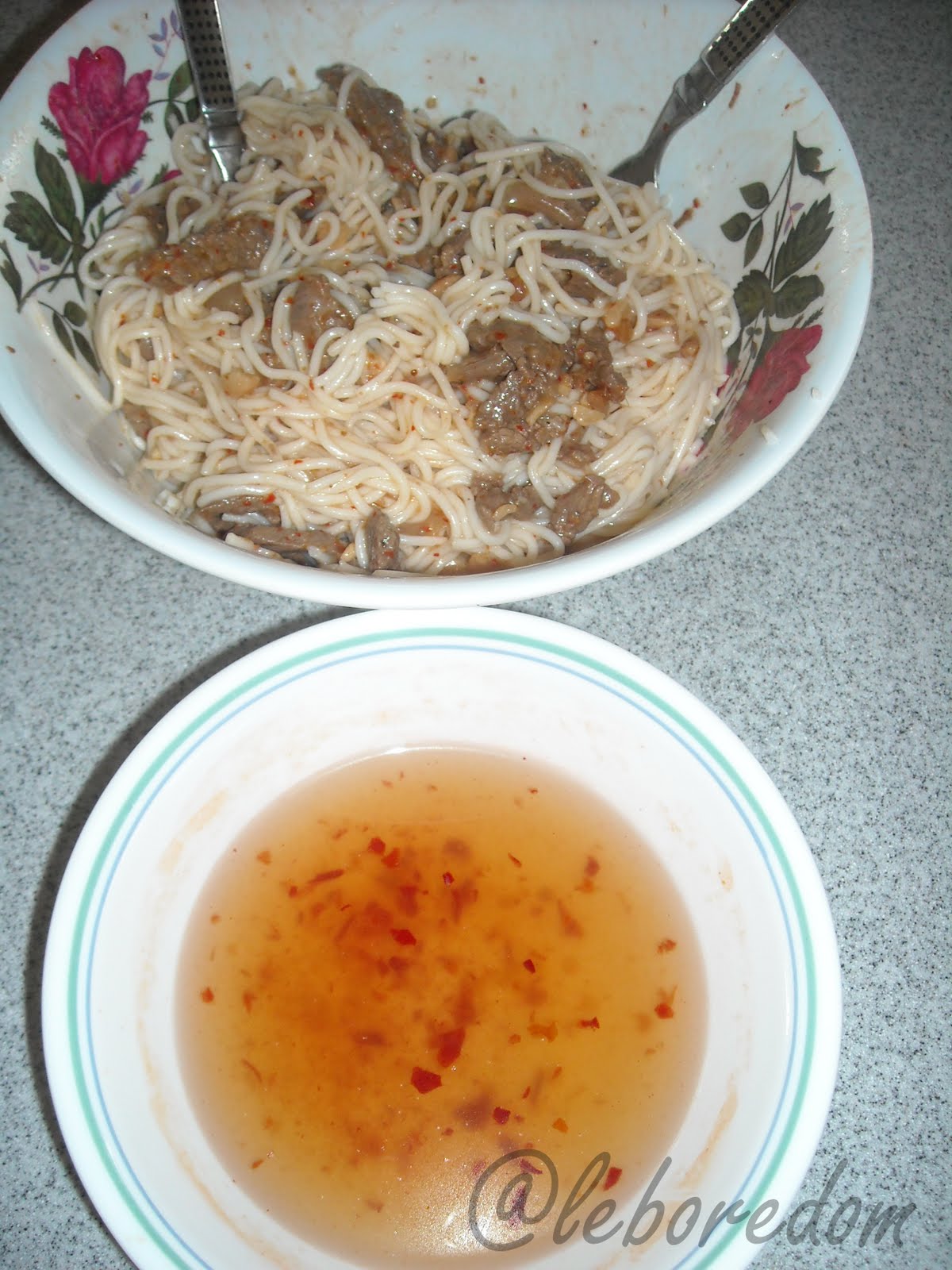 Le Boredom Beef Noodle Salad