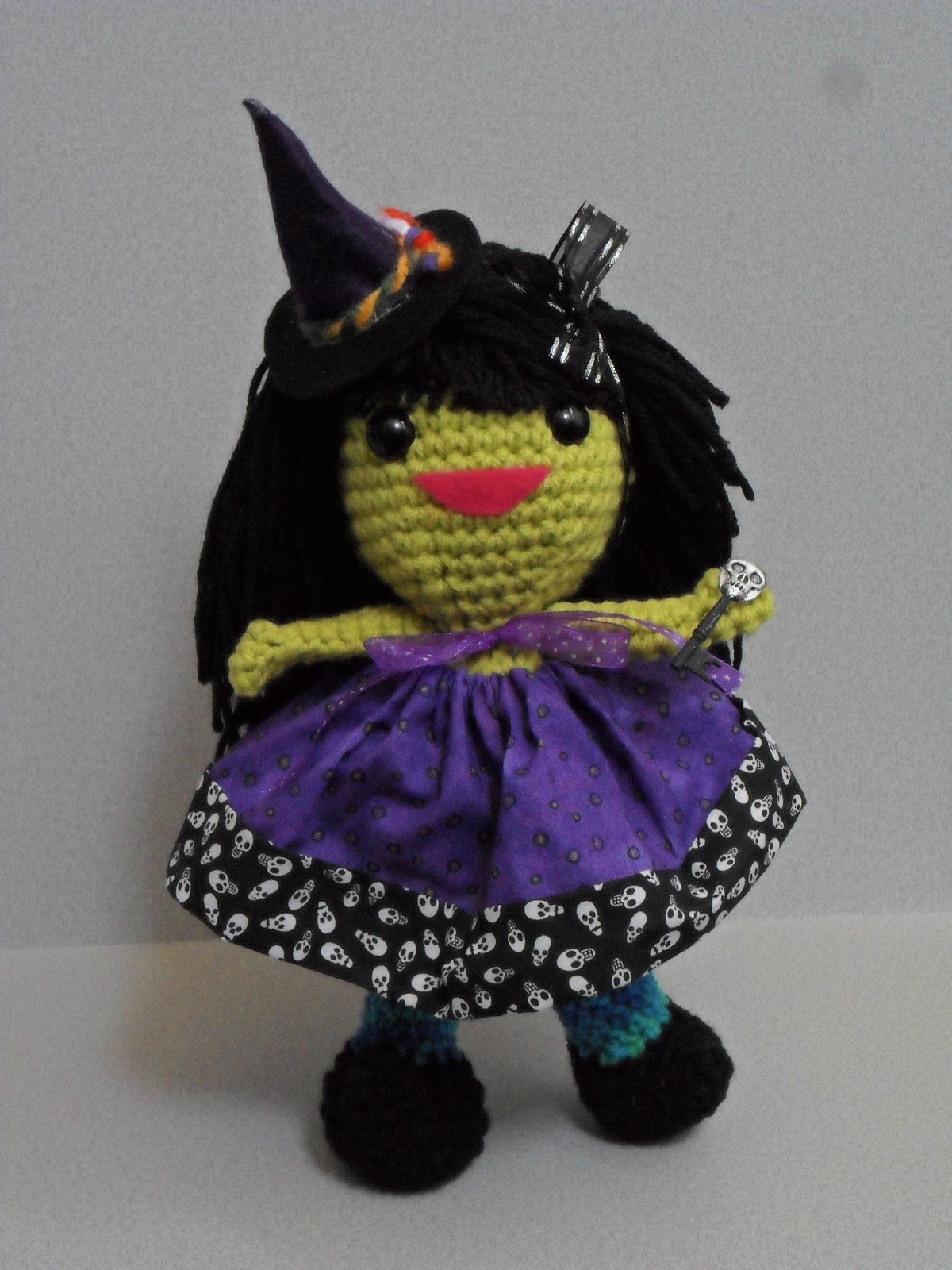 PJ Crafts in Austin: Witch Chick Pattern