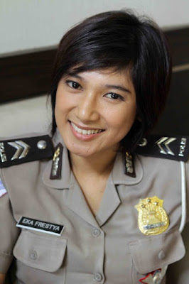 Foto Polisi Cantik Indonesia | Briptu Eka Frestya | Astri | Avvy Olivia